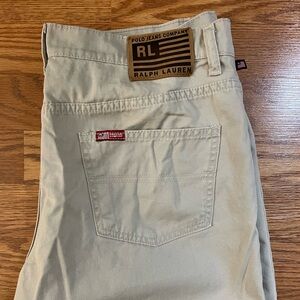Ralph Lauren Polo Shorts in Khaki/Beige
